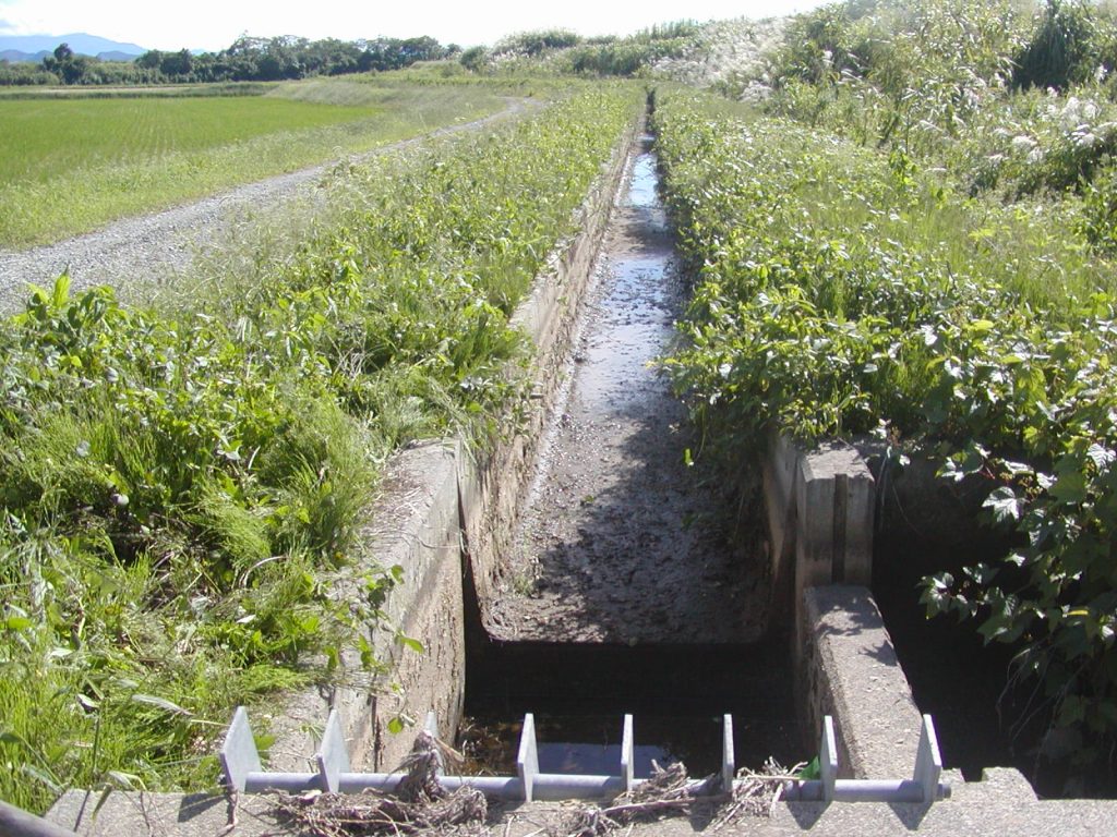 BF-800　用水路目地補修工事（新潟県長岡市）